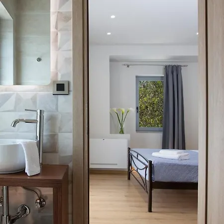 Margarita Vila Pinakokhorion